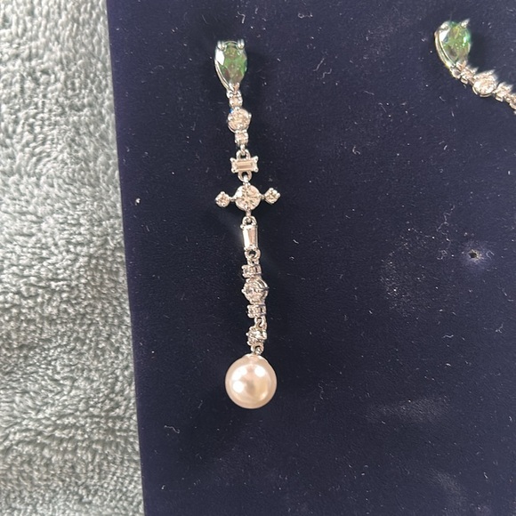 Pearl Earrings - Picture 4 of 5